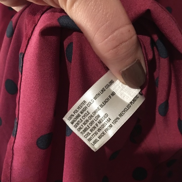 Merona Size L Blouse Maroon Navy Blue Buttons - Picture 5 of 7